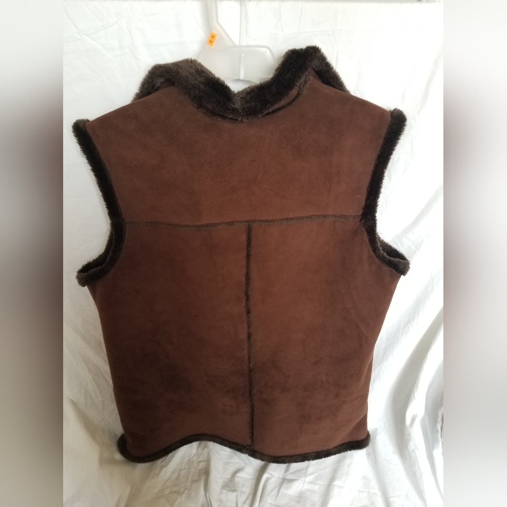 Brown Novelti Vest Size Large - Picture 2 of 4